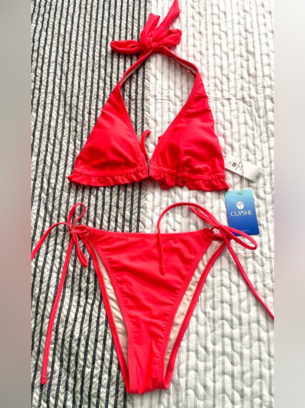 Cupshe ~ Coral Red Gold Star Charm String Bikini - NWT - Medium